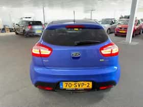 Kia Rio (2011) thumbnail 6