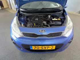 Kia Rio (2011) thumbnail 10