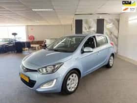 Hyundai i20 (2013) thumbnail 2