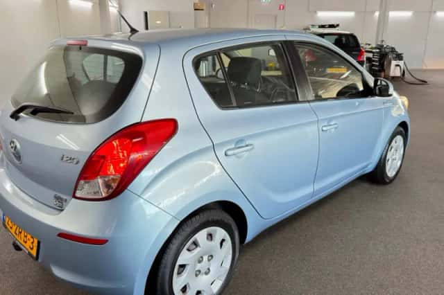 Hyundai i20 (2013) thumbnail 5
