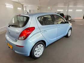 Hyundai i20 (2013) thumbnail 5