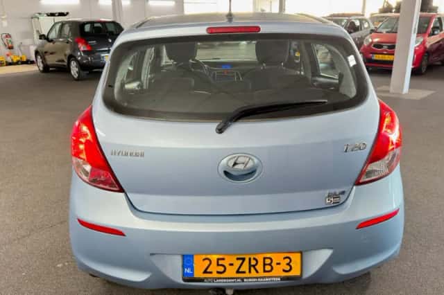 Hyundai i20 (2013) thumbnail 6
