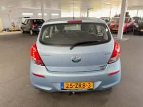 Hyundai i20 (2013) thumbnail 6