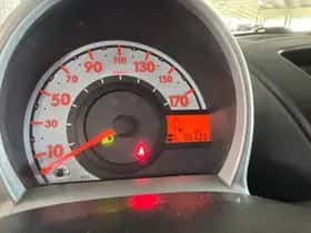 Toyota Aygo (2009) thumbnail 14