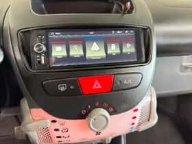 Toyota Aygo (2009) thumbnail 18