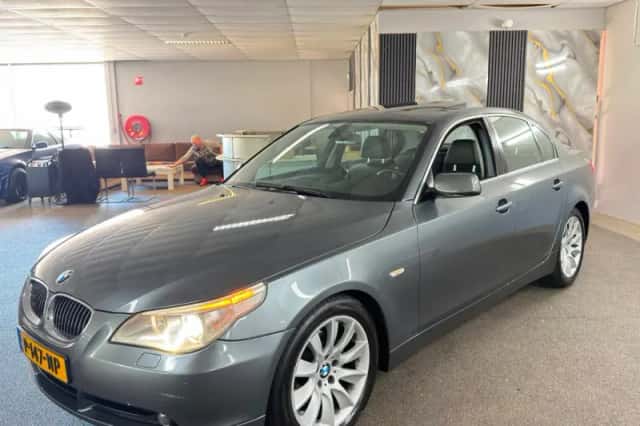 BMW 5-Serie (2006) thumbnail 2