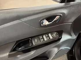 Renault Captur (2016) thumbnail 14