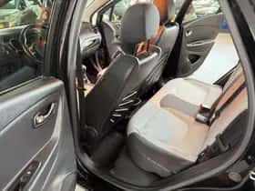Renault Captur (2016) thumbnail 21