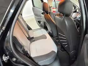 Renault Captur (2016) thumbnail 22