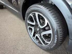 Renault Captur (2016) thumbnail 10