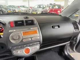 Honda Jazz (2005) thumbnail 17