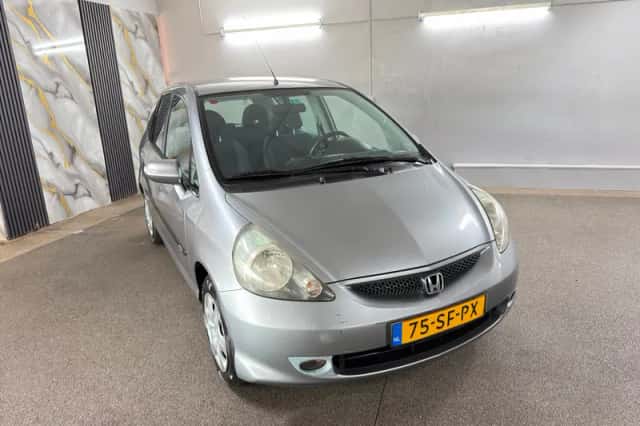 Honda Jazz (2005) thumbnail 4
