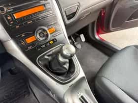 Toyota Auris (2011) thumbnail 19