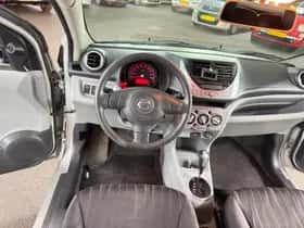 Nissan Pixo (2009) thumbnail 13