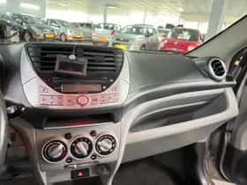 Nissan Pixo (2009) thumbnail 16