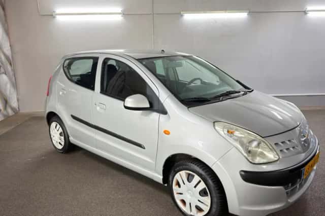 Nissan Pixo (2009) thumbnail 3