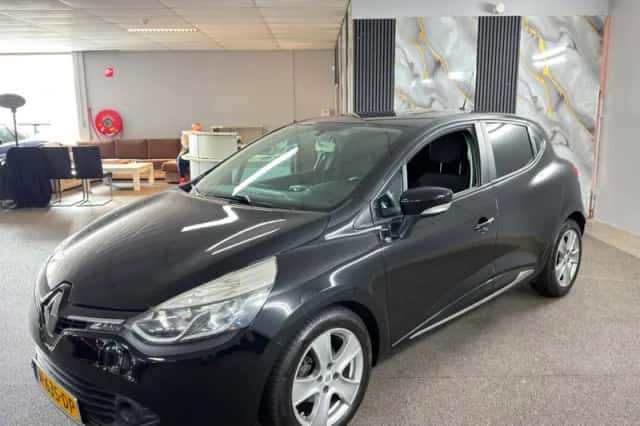 Renault Clio (2012) thumbnail 2