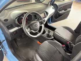 Kia Picanto (2013) thumbnail 16