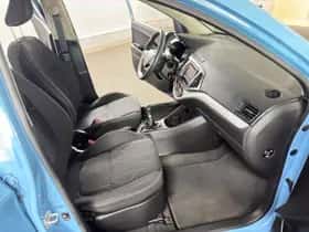 Kia Picanto (2013) thumbnail 22