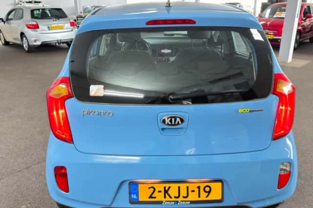 Kia Picanto (2013) thumbnail 6