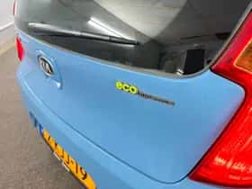 Kia Picanto (2013) thumbnail 9