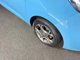 Kia Picanto (2013) thumbnail 10