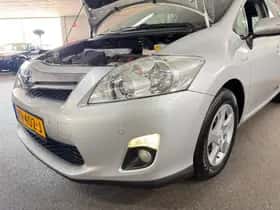 Toyota Auris (2011) thumbnail 12