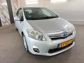 Toyota Auris (2011) thumbnail 4