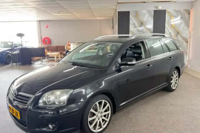 Toyota Avensis (2008) thumbnail 1