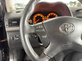 Toyota Avensis (2008) thumbnail 14