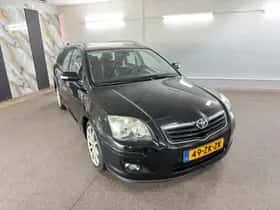 Toyota Avensis (2008) thumbnail 4