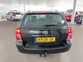 Toyota Avensis (2008) thumbnail 6