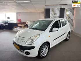 Nissan Pixo (2010)