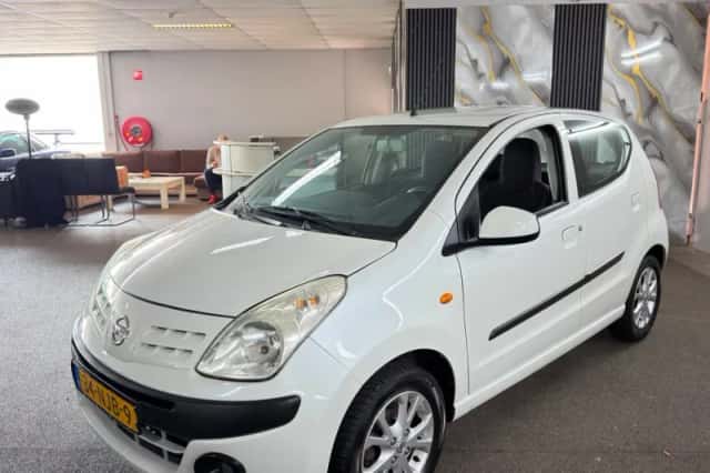 Nissan Pixo (2010) thumbnail 2