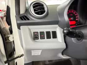 Nissan Pixo (2010) thumbnail 20