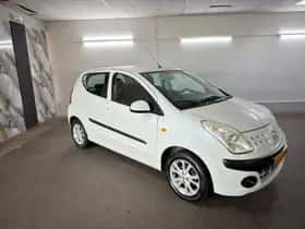 Nissan Pixo (2010) thumbnail 3
