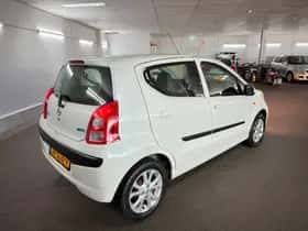 Nissan Pixo (2010) thumbnail 5