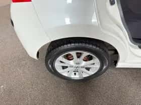 Nissan Pixo (2010) thumbnail 10