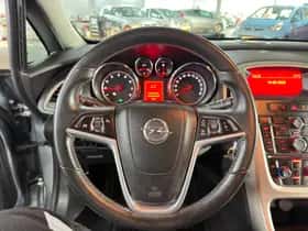 Opel Astra (2011) thumbnail 14
