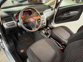 Fiat Grande Punto (2008) thumbnail 16
