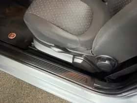 Fiat Grande Punto (2008) thumbnail 20