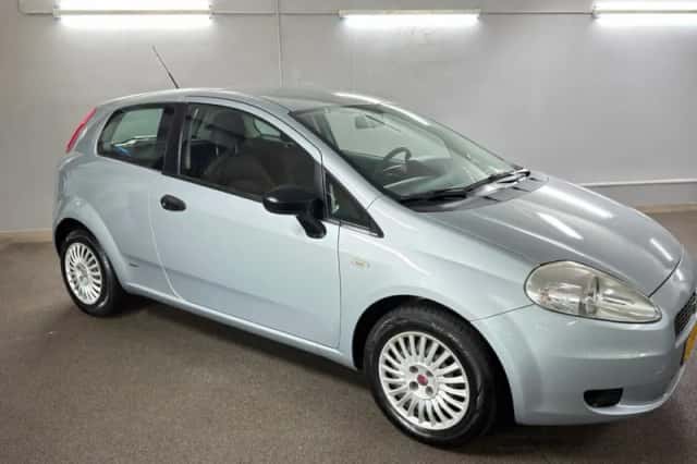 Fiat Grande Punto (2008) thumbnail 3
