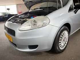 Fiat Grande Punto (2008) thumbnail 10