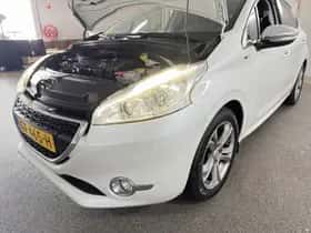 Peugeot 208 (2015) thumbnail 12