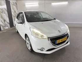 Peugeot 208 (2015) thumbnail 3