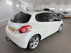 Peugeot 208 (2015) thumbnail 4