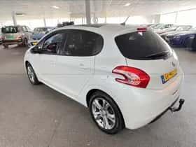 Peugeot 208 (2015) thumbnail 6