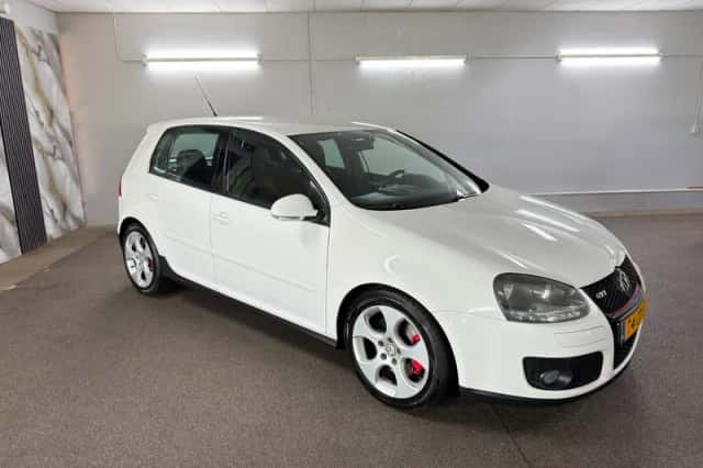 Volkswagen Golf (2008) thumbnail 3