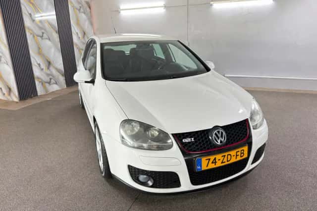 Volkswagen Golf (2008) thumbnail 4