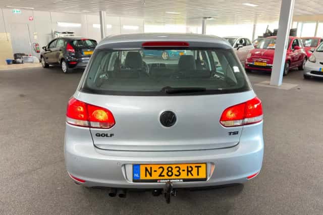 Volkswagen Golf (2009) thumbnail 6